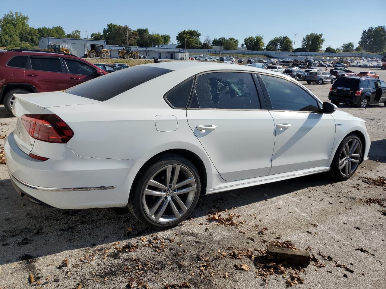 2018 VOLKSWAGEN Passat