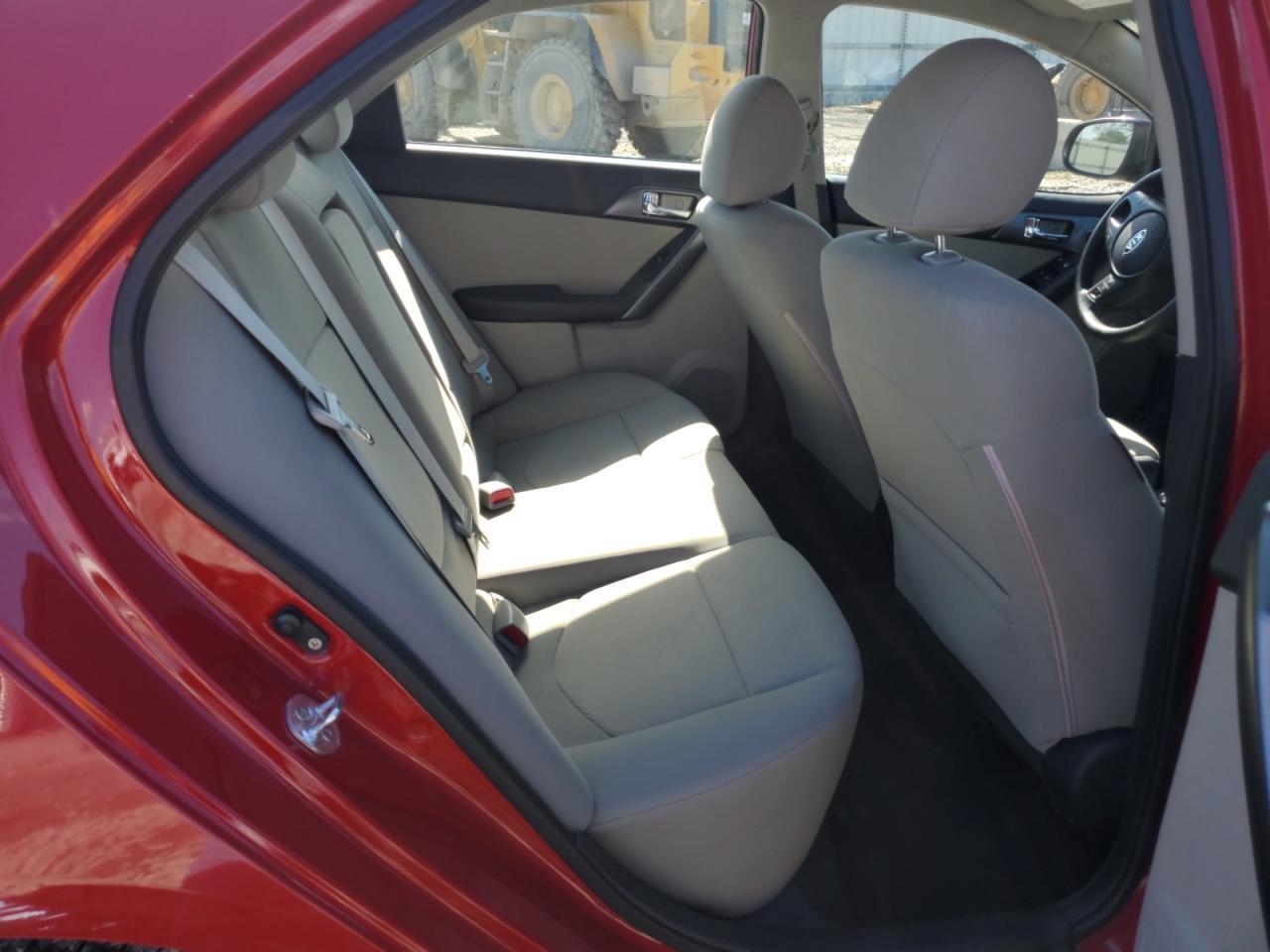 2013 KIA FORTE