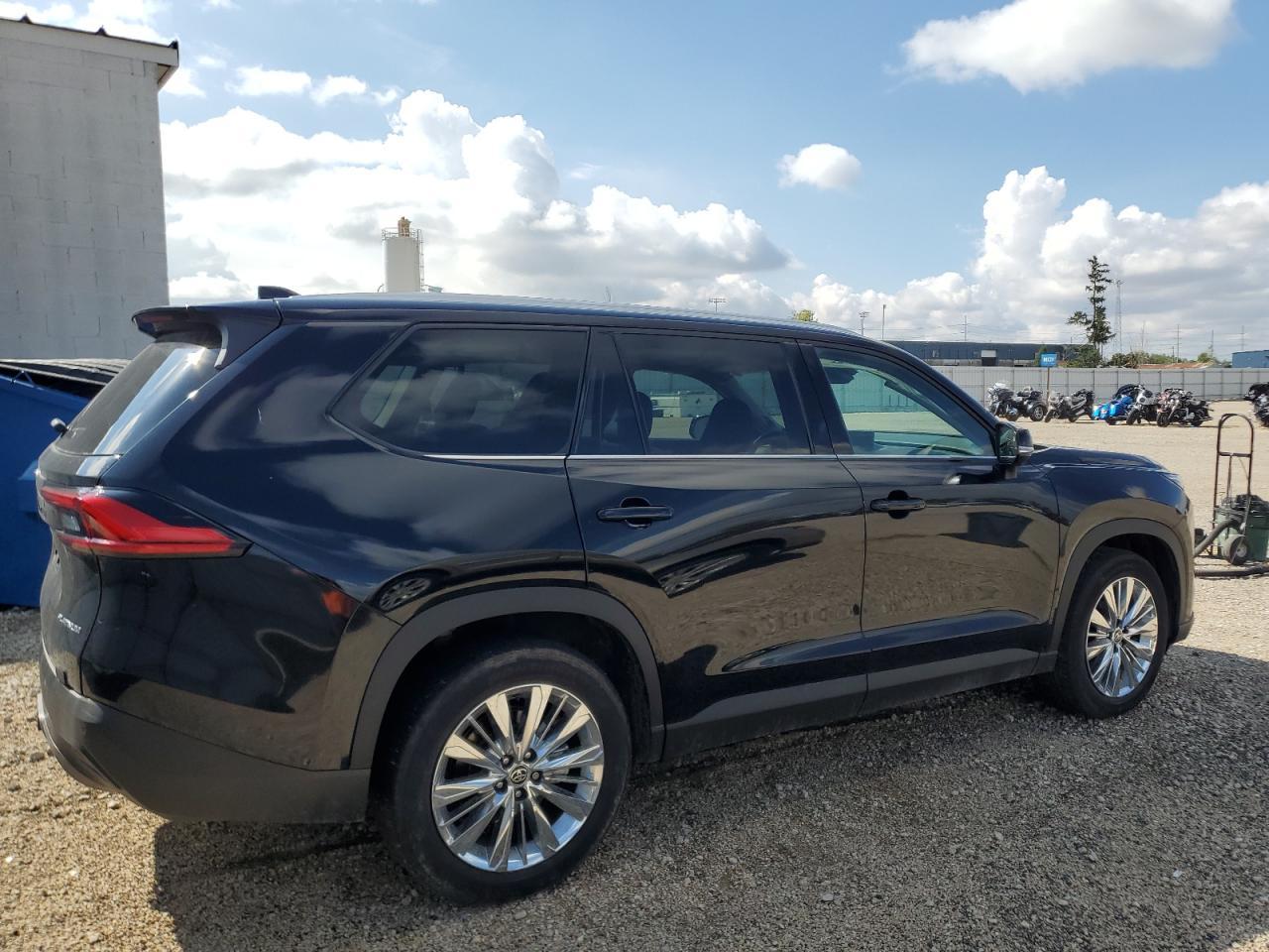 2024 TOYOTA HIGHLANDER