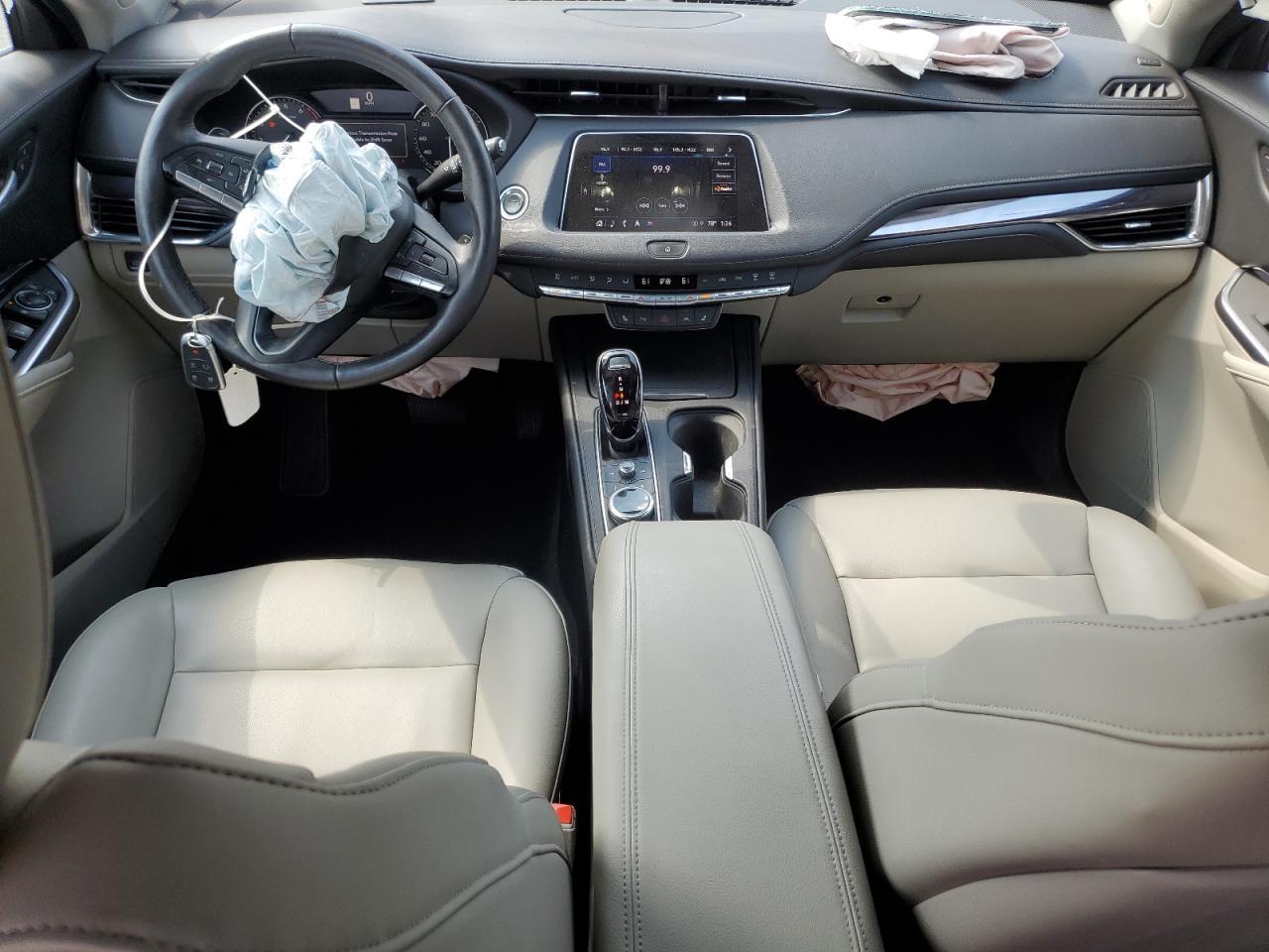 2022 CADILLAC XT4
