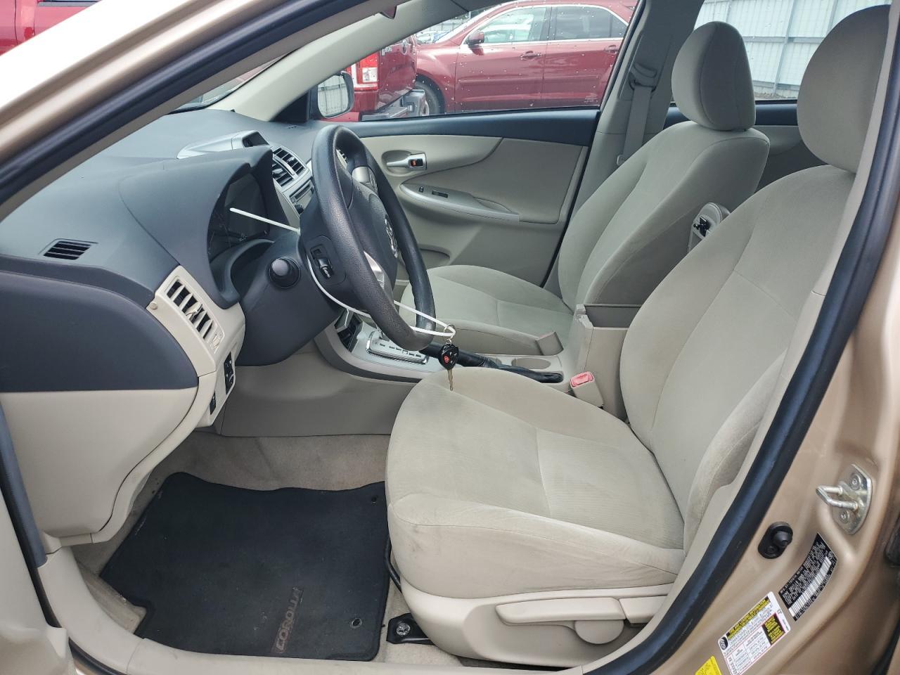 2013 TOYOTA COROLLA