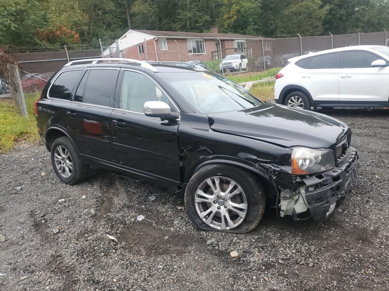 2013 VOLVO XC90