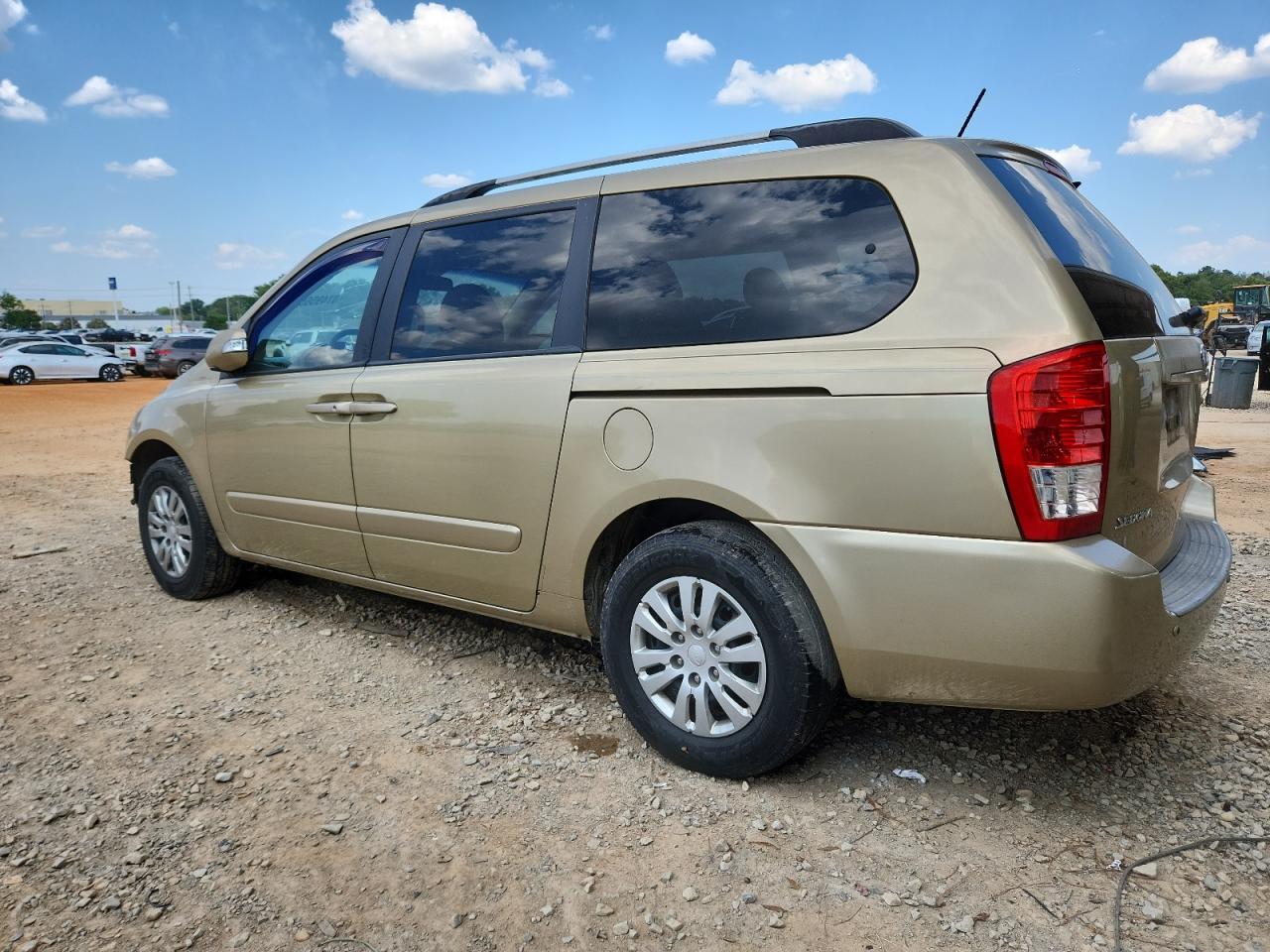 2011 KIA SEDONA
