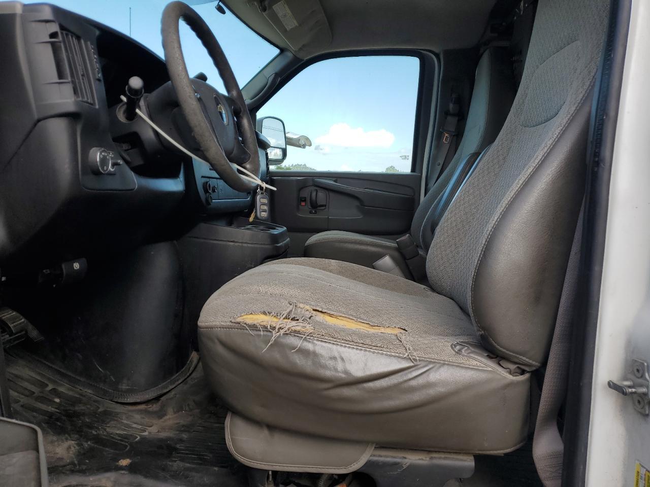 2011 CHEVROLET EXPRESS 2500