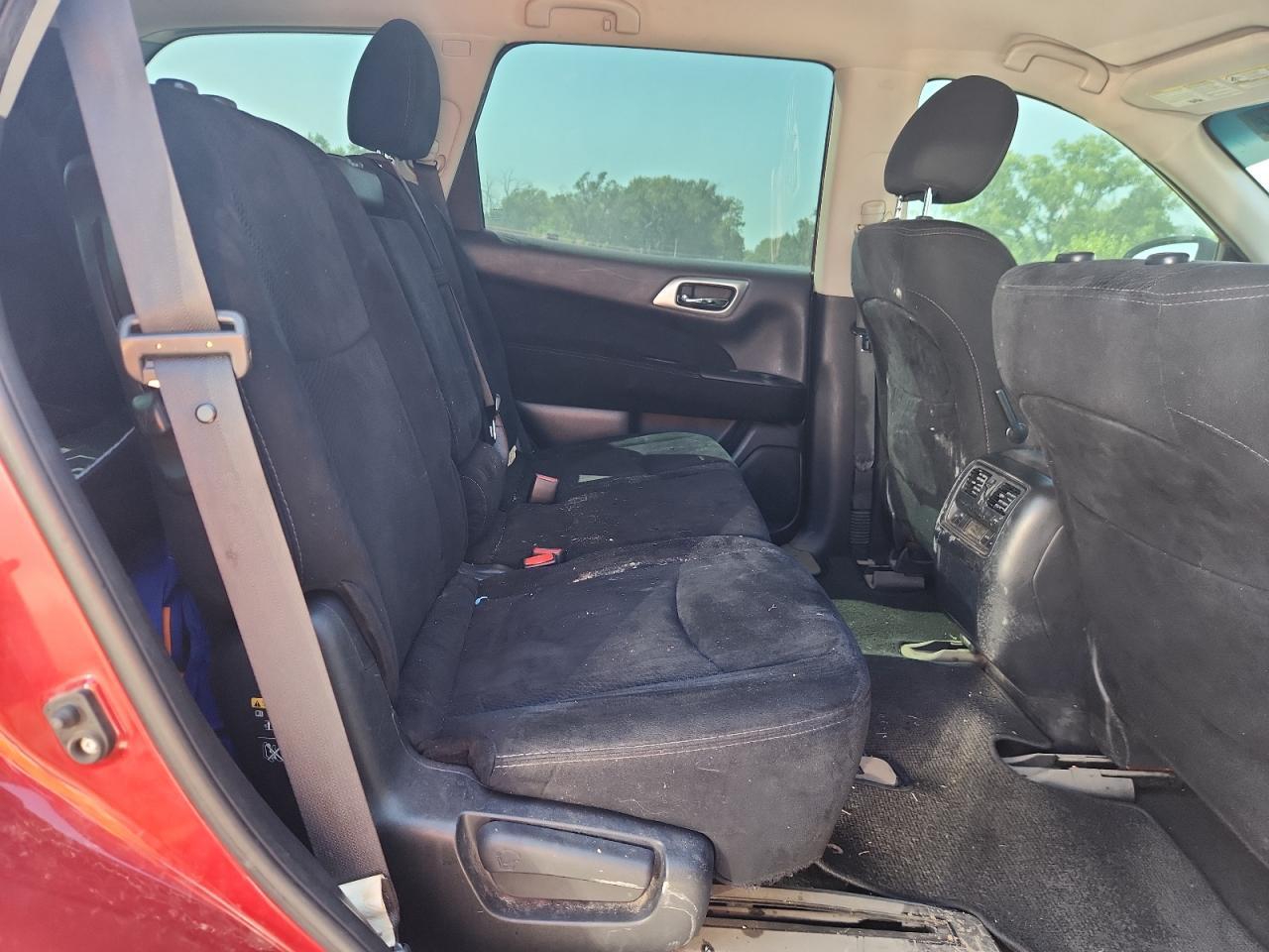 2016 NISSAN PATHFINDER