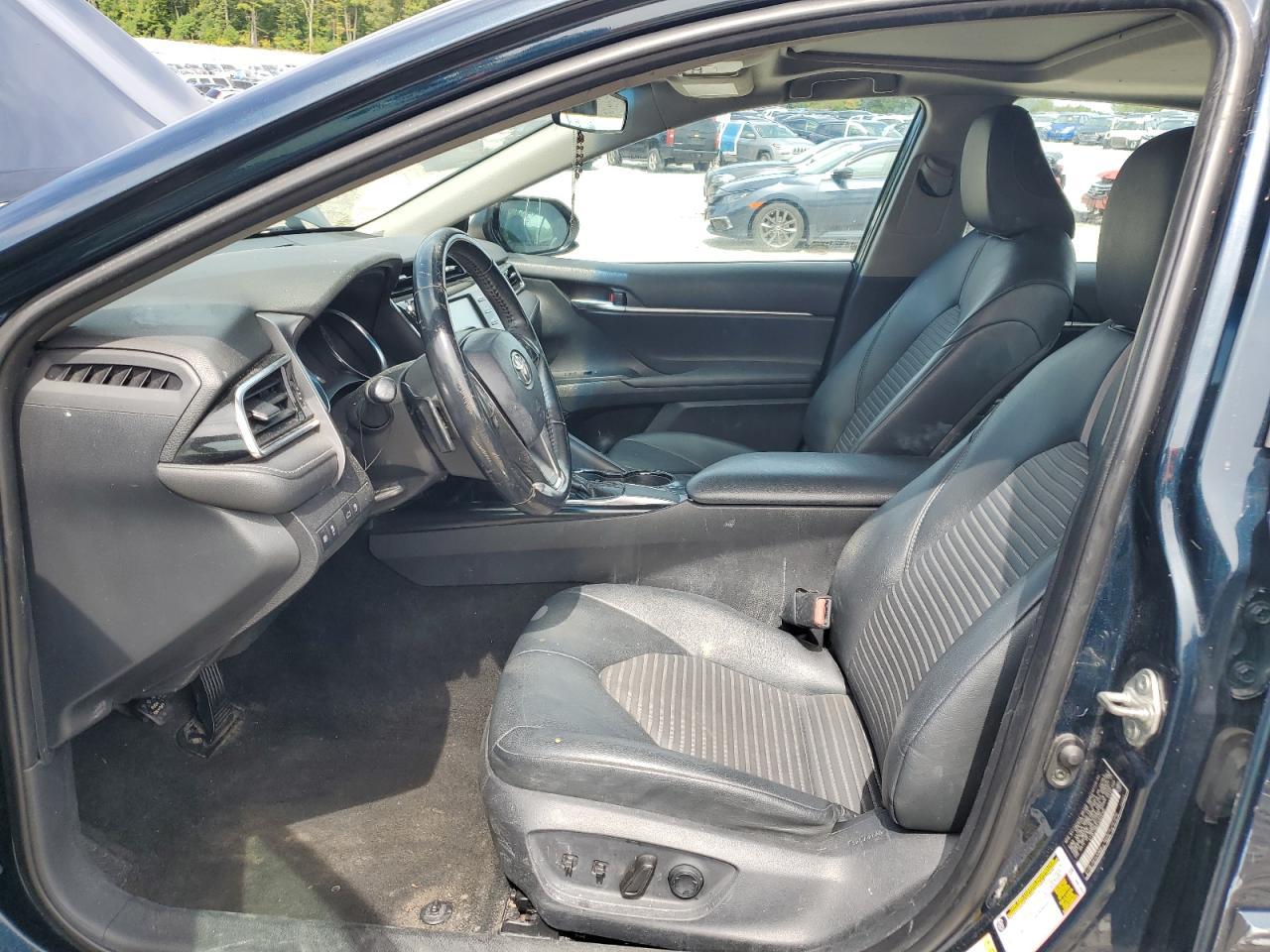 2018 TOYOTA CAMRY