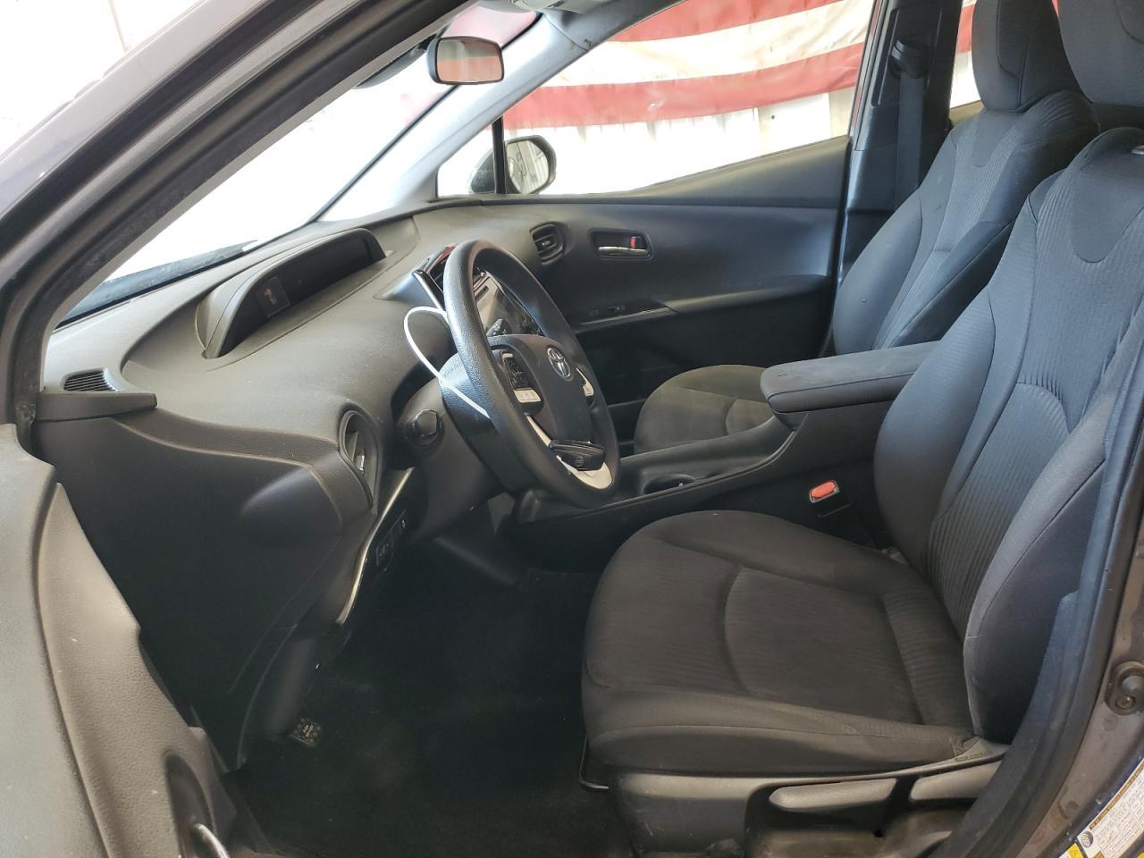 2017 TOYOTA PRIUS