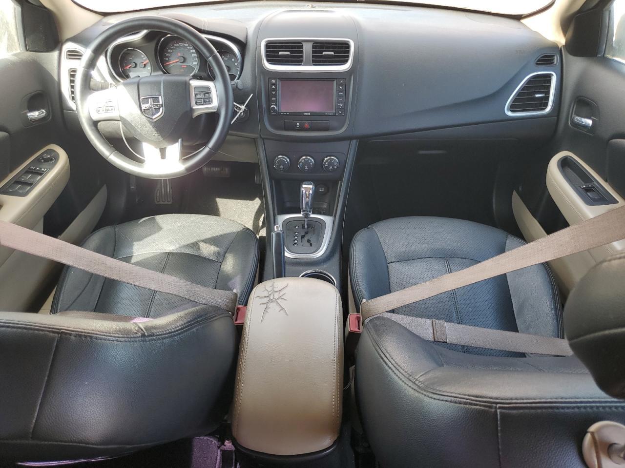 2013 DODGE Avenger
