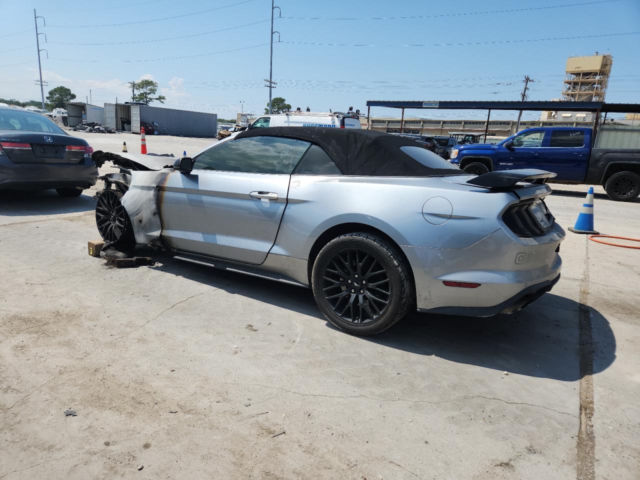 2022 FORD MUSTANG