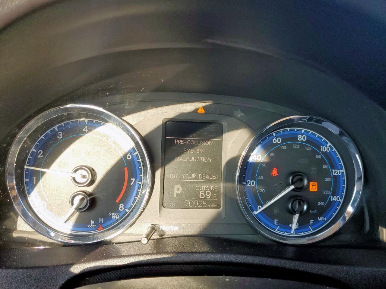 2018 TOYOTA COROLLA