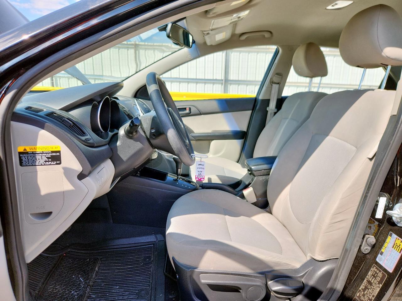 2010 KIA FORTE