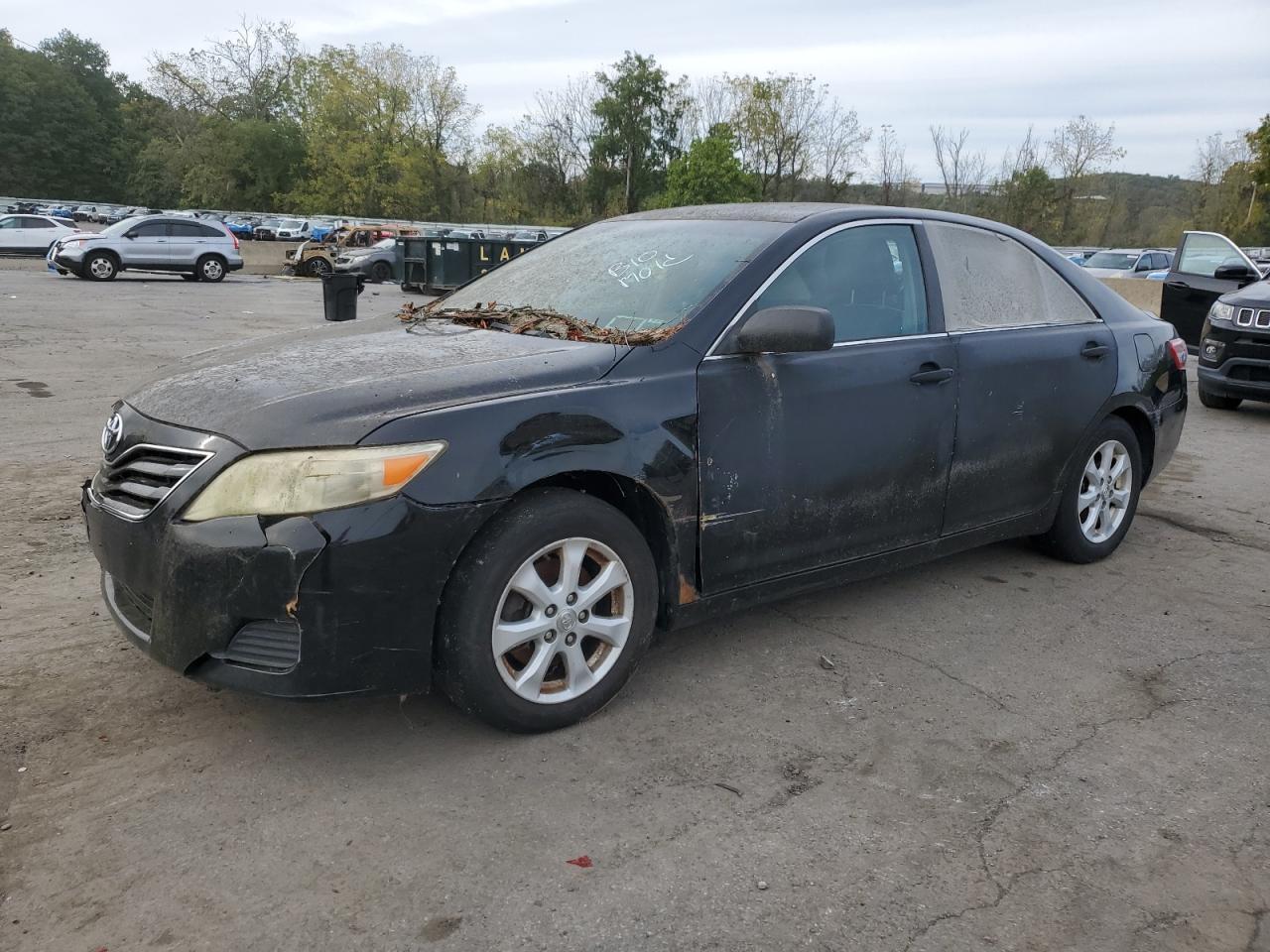 2011 TOYOTA CAMRY