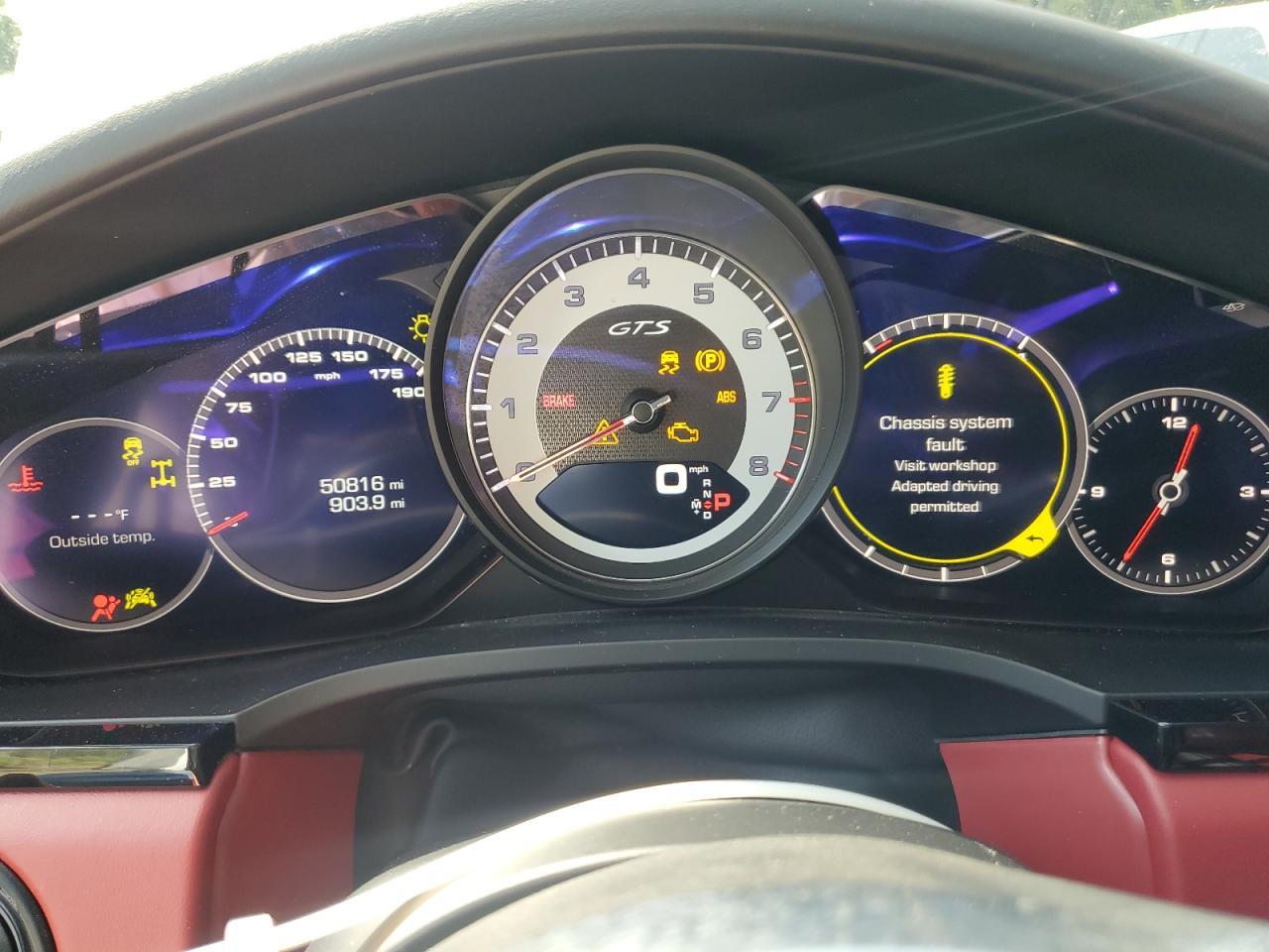 2021 PORSCHE CAYENNE