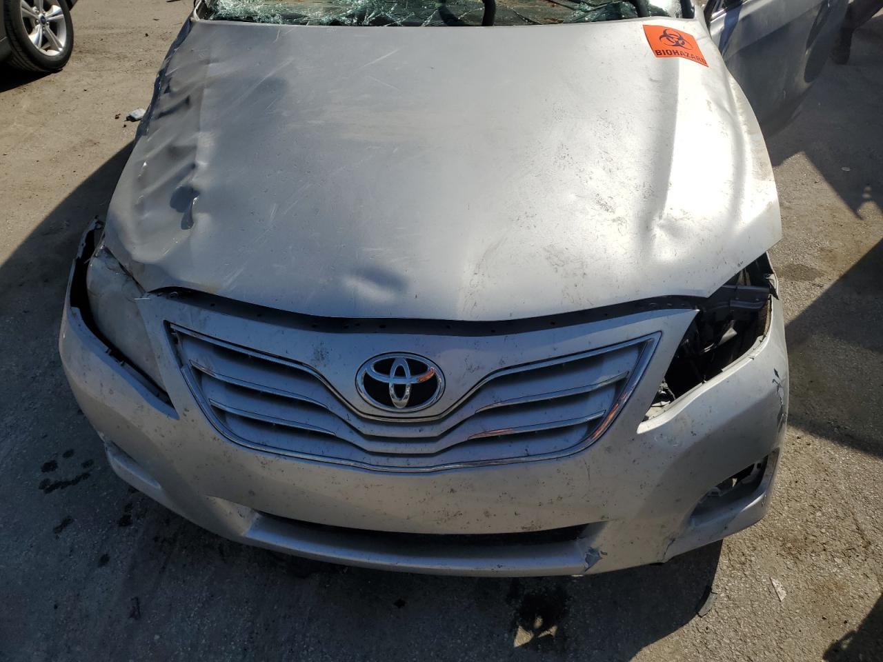 2011 TOYOTA CAMRY