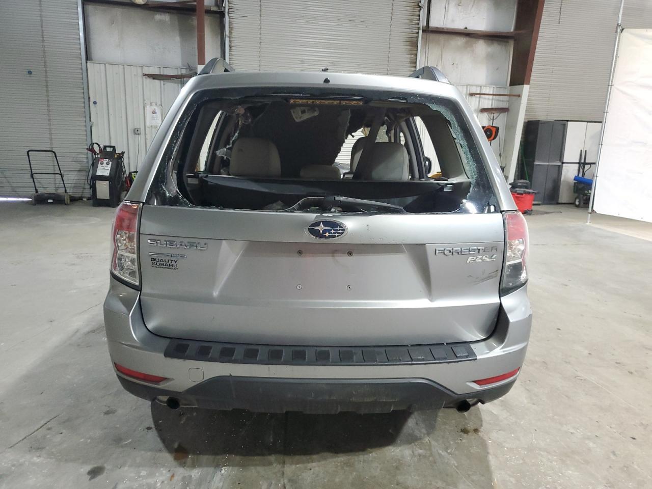 2011 SUBARU FORESTER