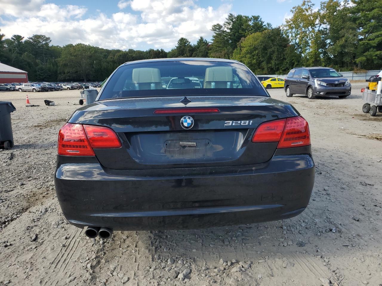 2011 BMW 3 SERIES