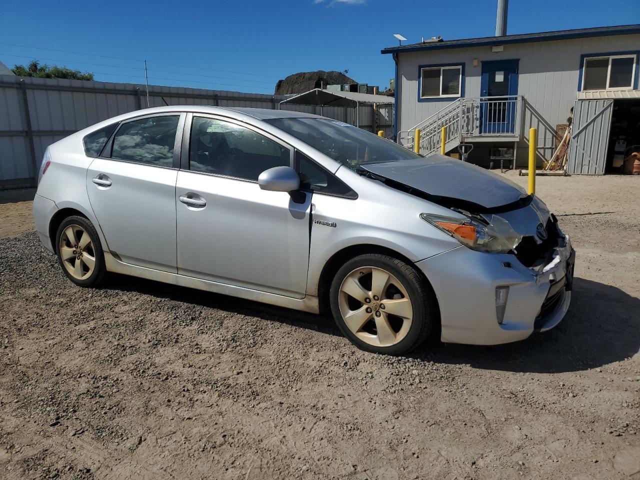 2015 TOYOTA PRIUS
