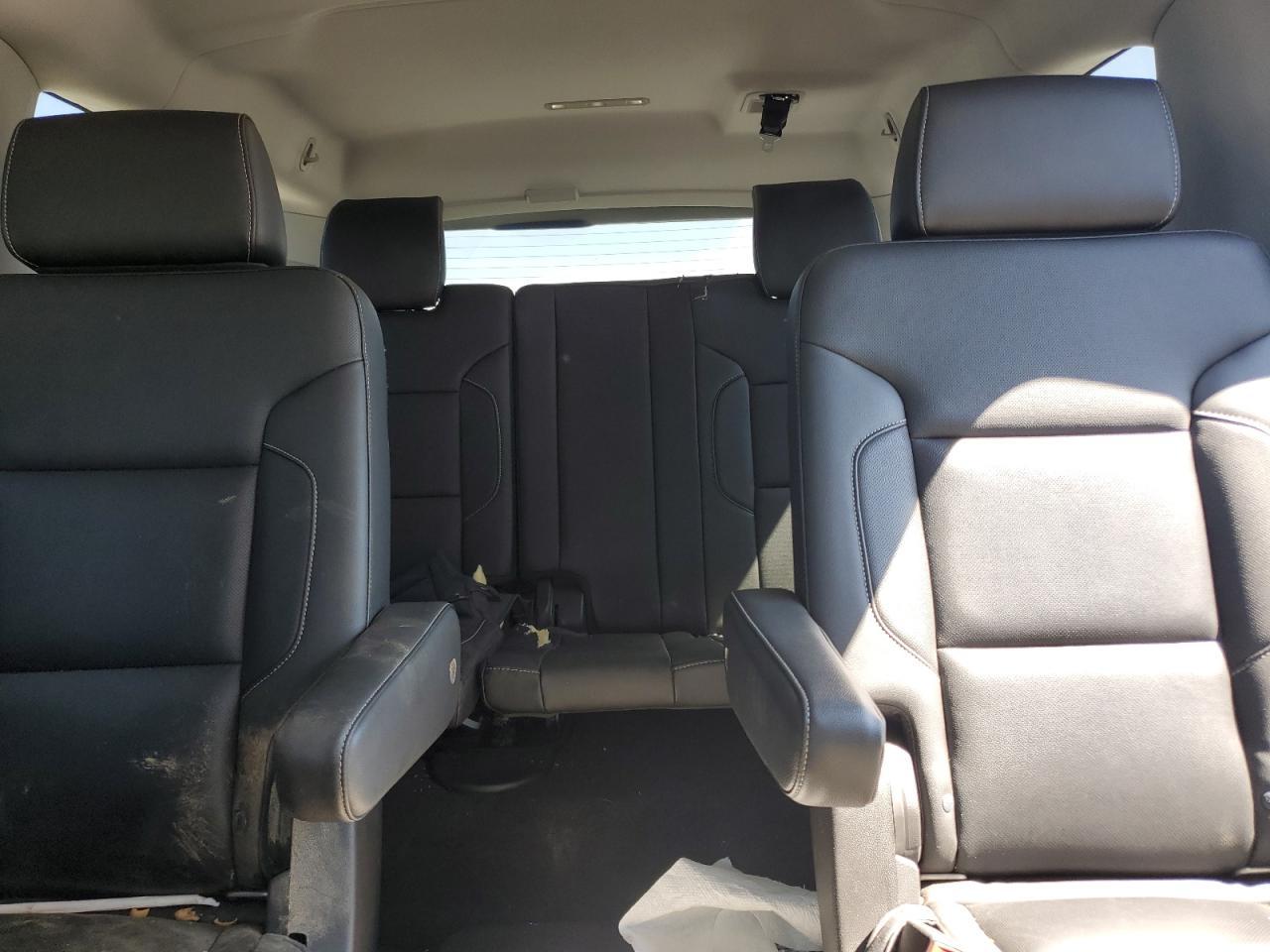 2016 CHEVROLET Suburban