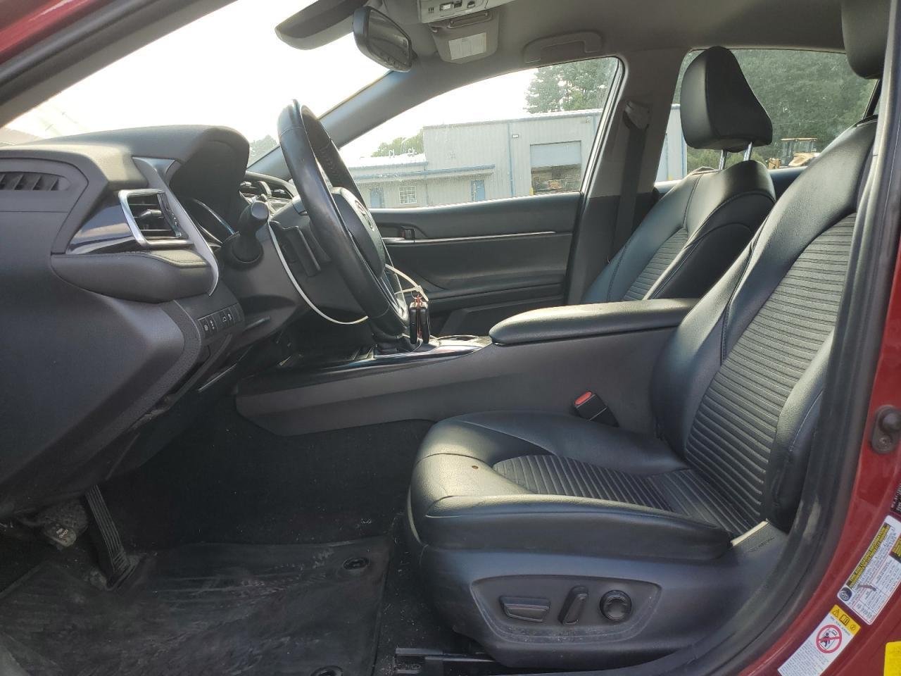 2018 TOYOTA CAMRY