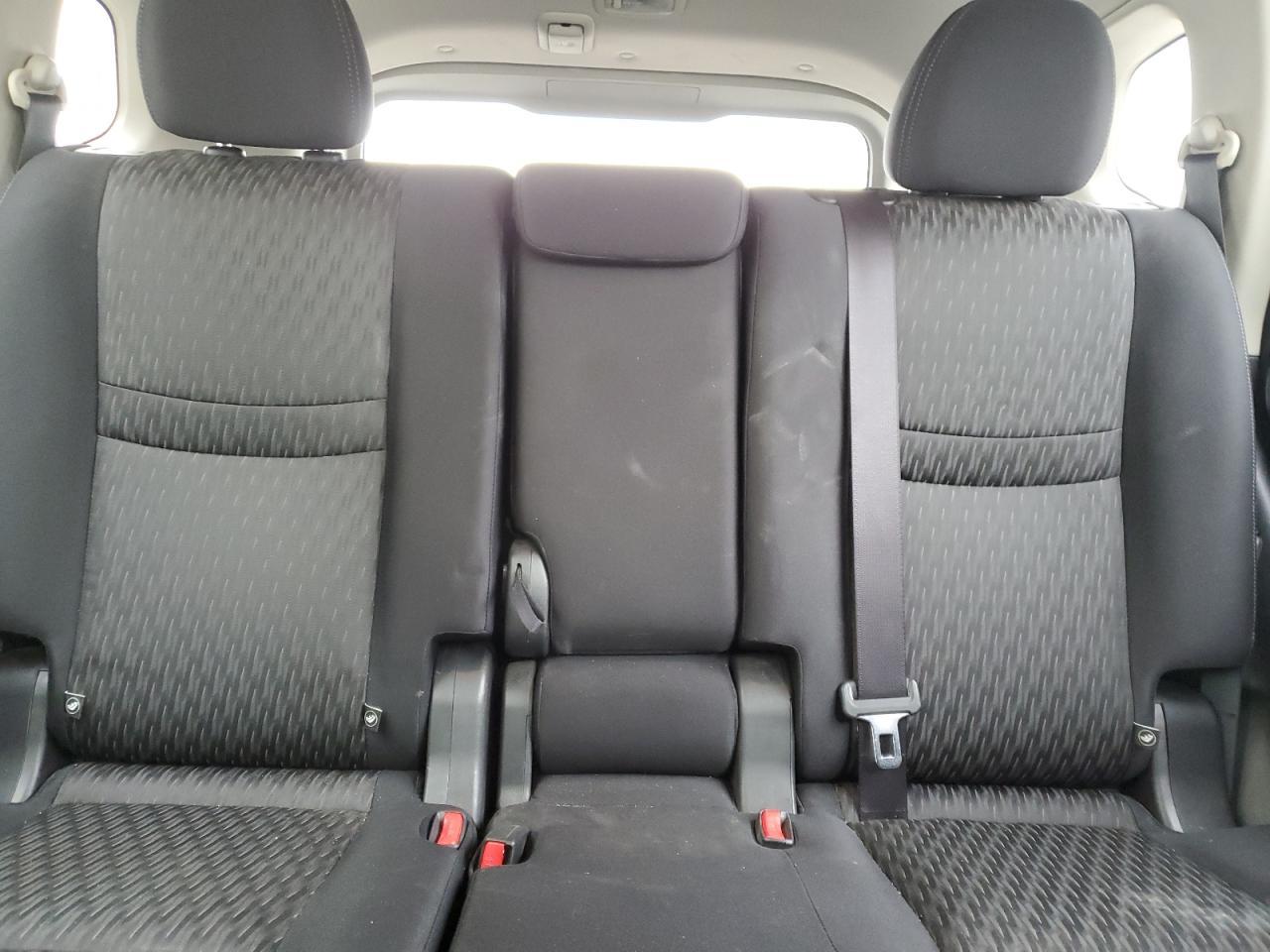 2017 NISSAN ROGUE