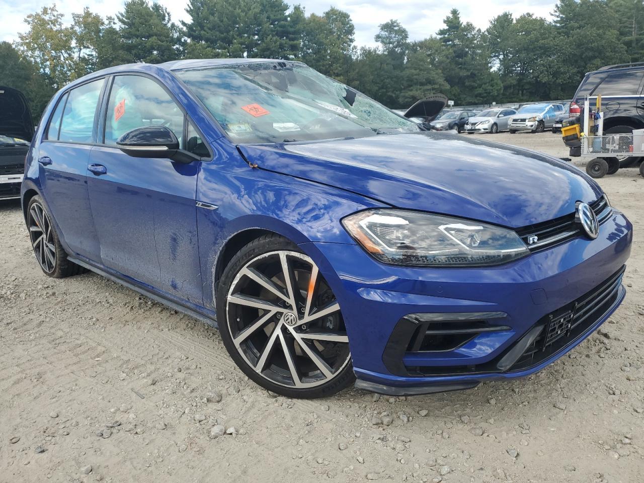 2018 VOLKSWAGEN Golf R