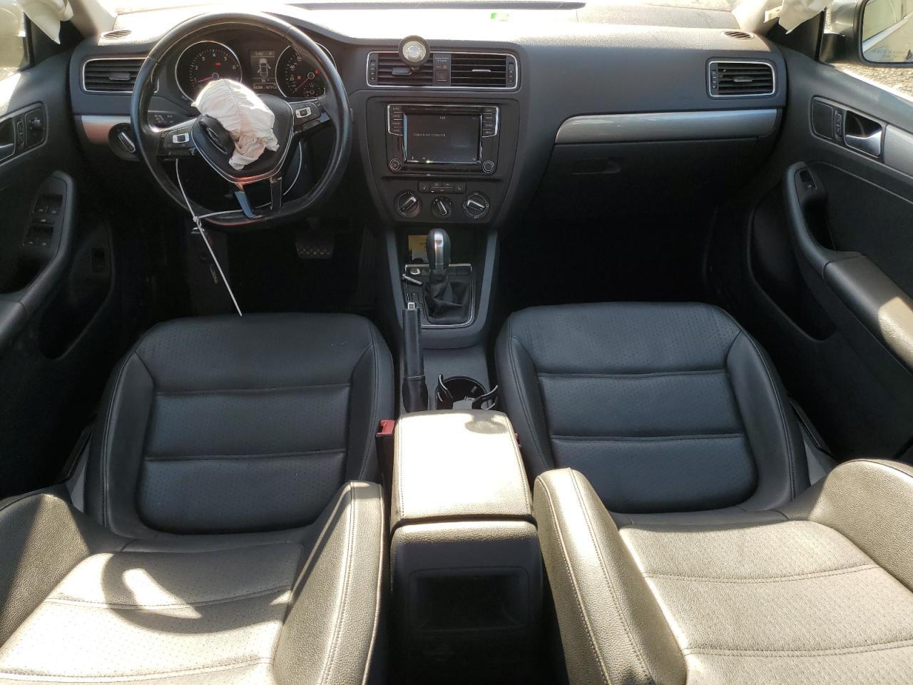 2017 VOLKSWAGEN JETTA
