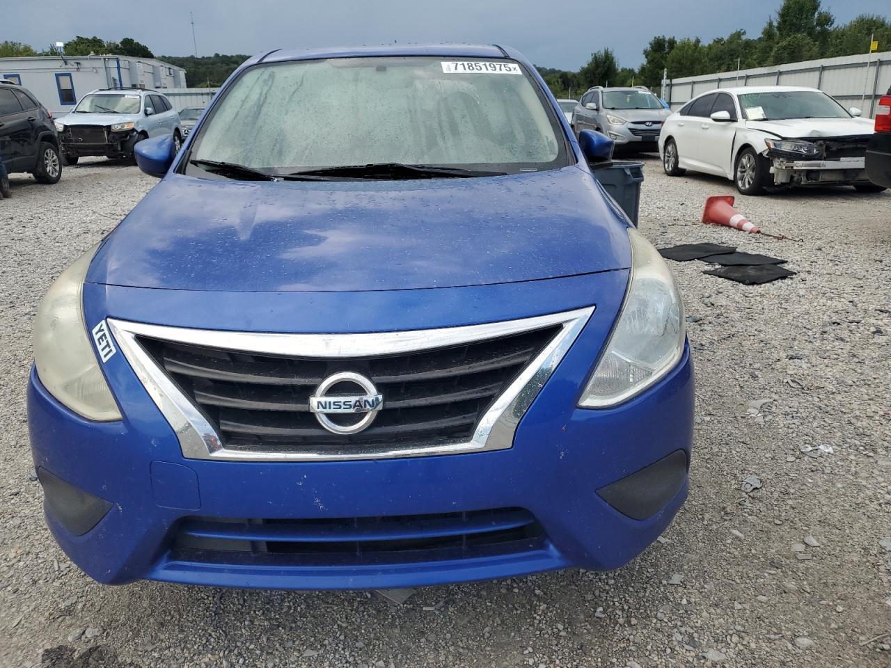 2016 NISSAN VERSA