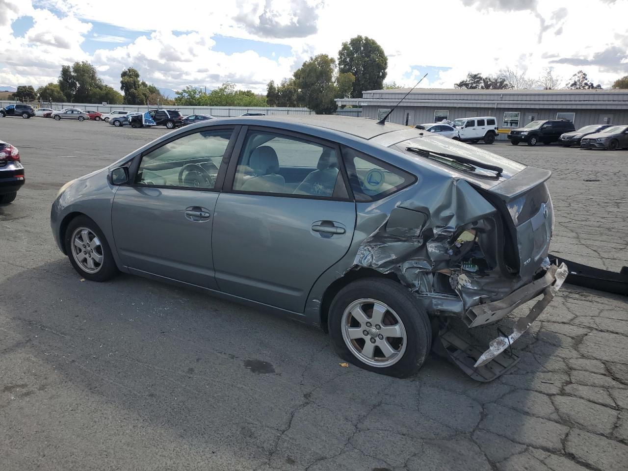 2004 TOYOTA PRIUS