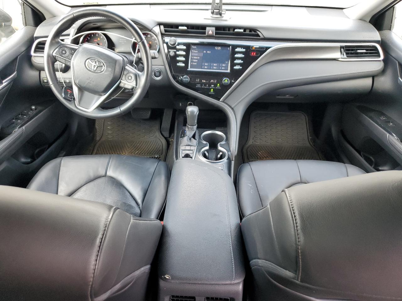 2018 TOYOTA CAMRY