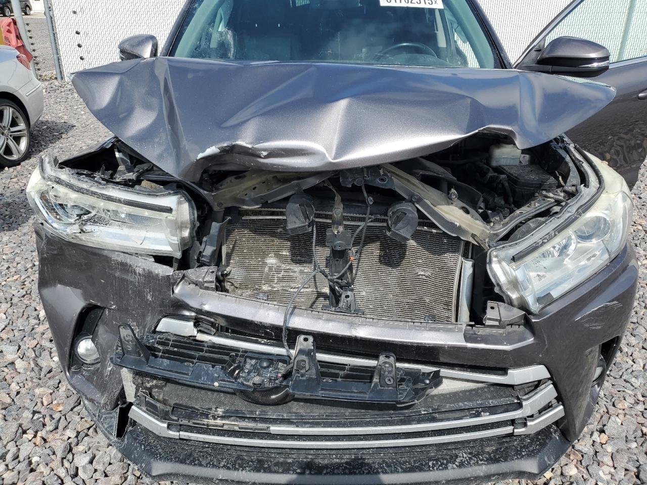 2018 TOYOTA HIGHLANDER
