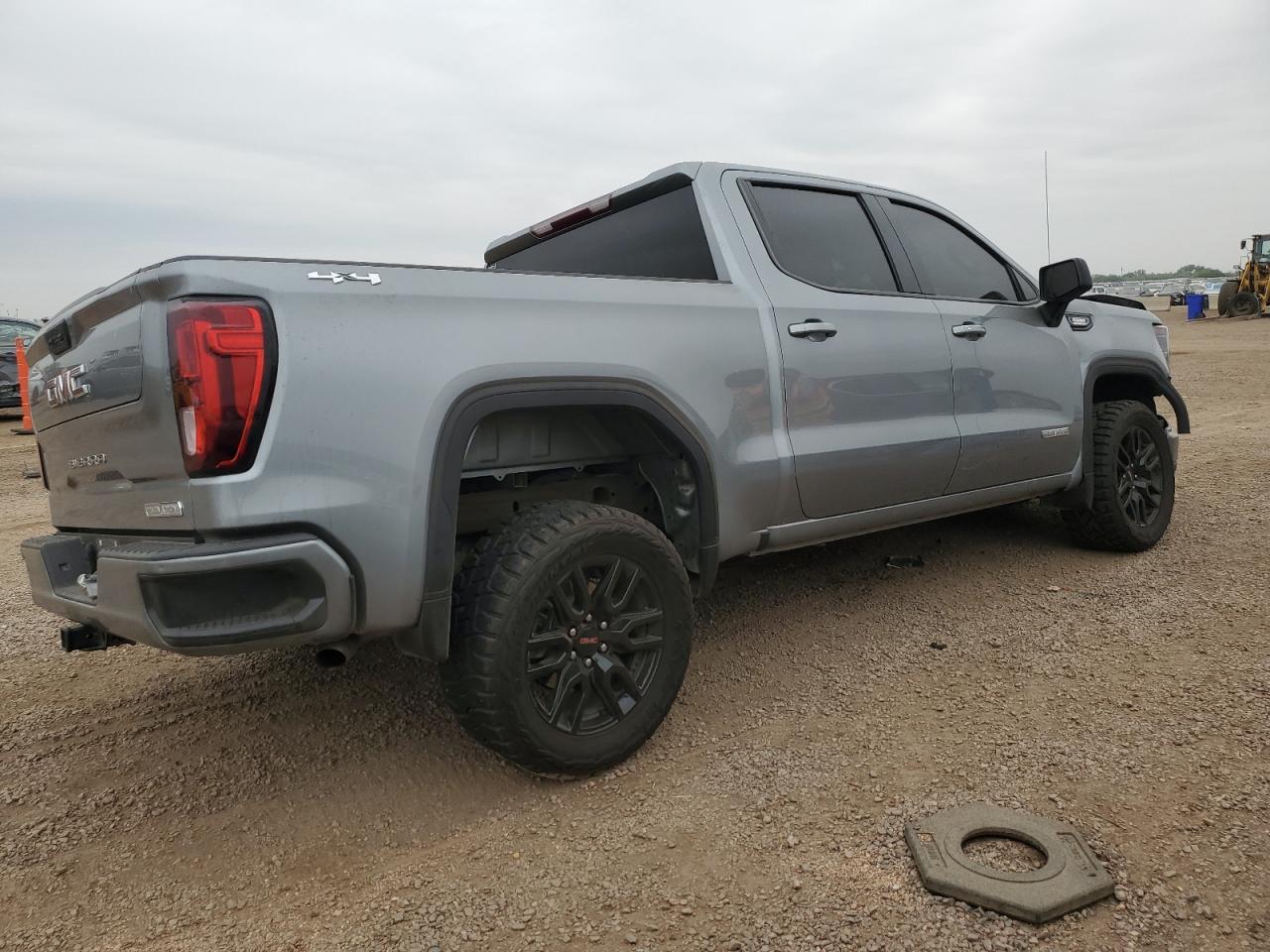 2024 GMC Sierra