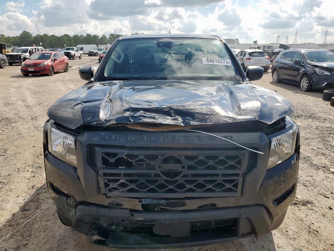 2024 NISSAN Frontier
