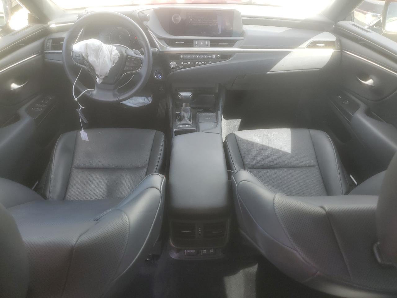 2021 LEXUS Es
