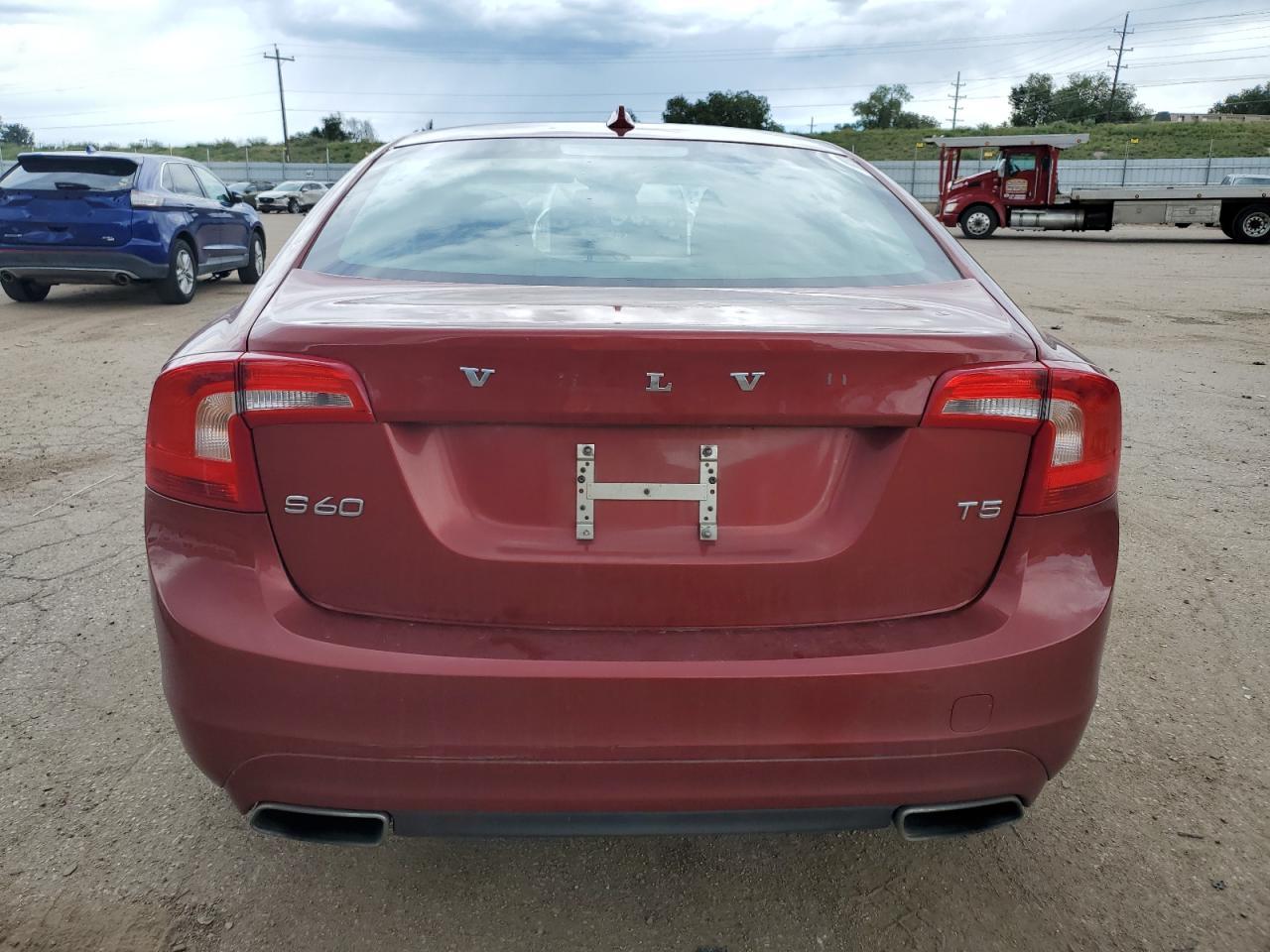 2016 VOLVO S60