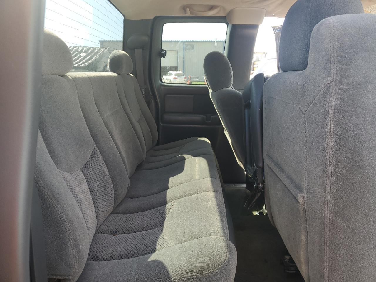 2004 CHEVROLET Silverado