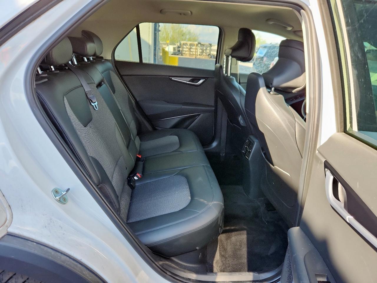 2023 KIA Niro