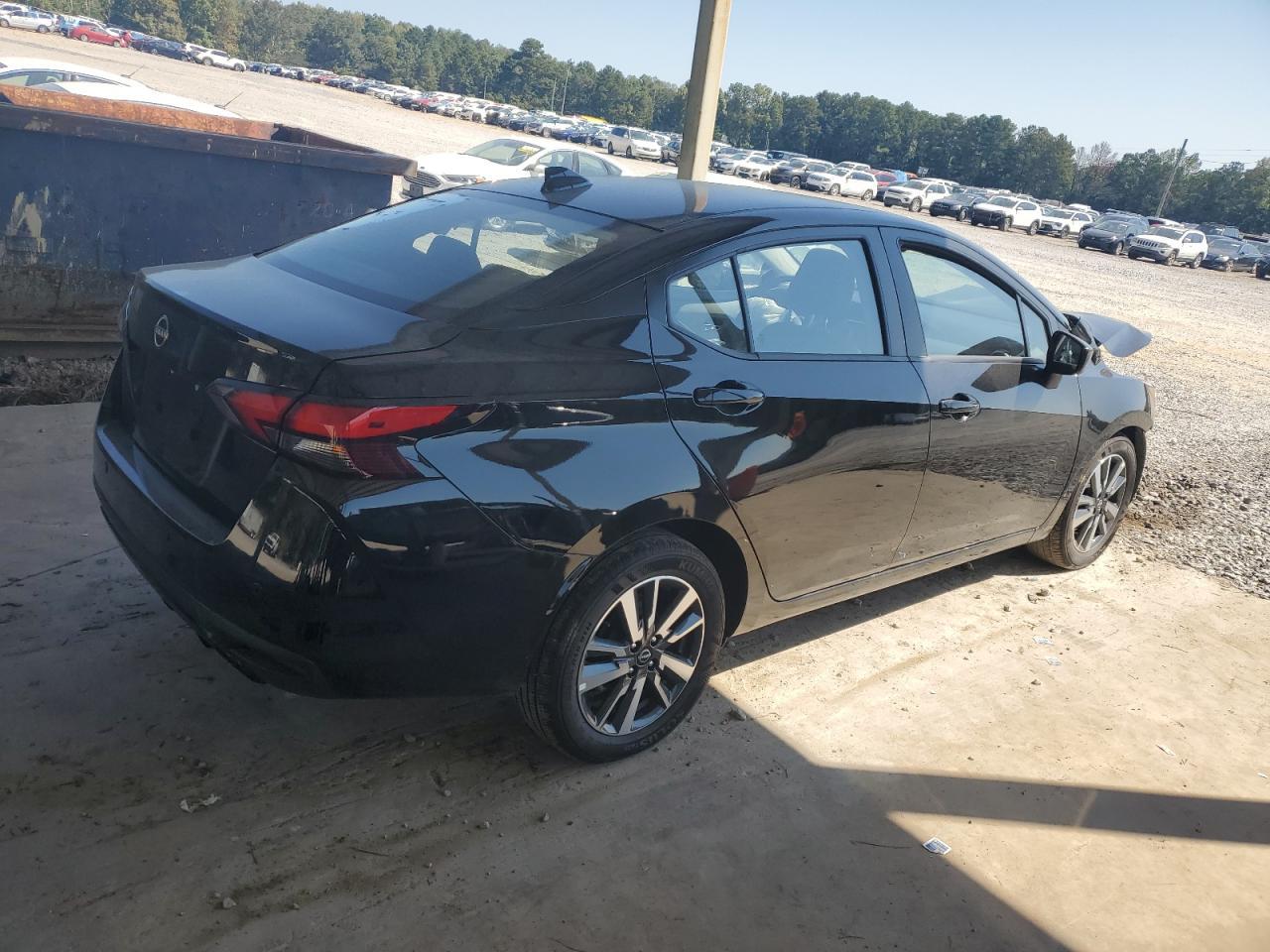 2025 NISSAN VERSA