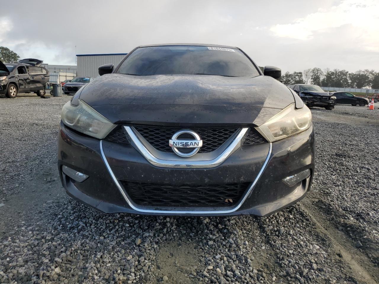 2016 NISSAN Maxima