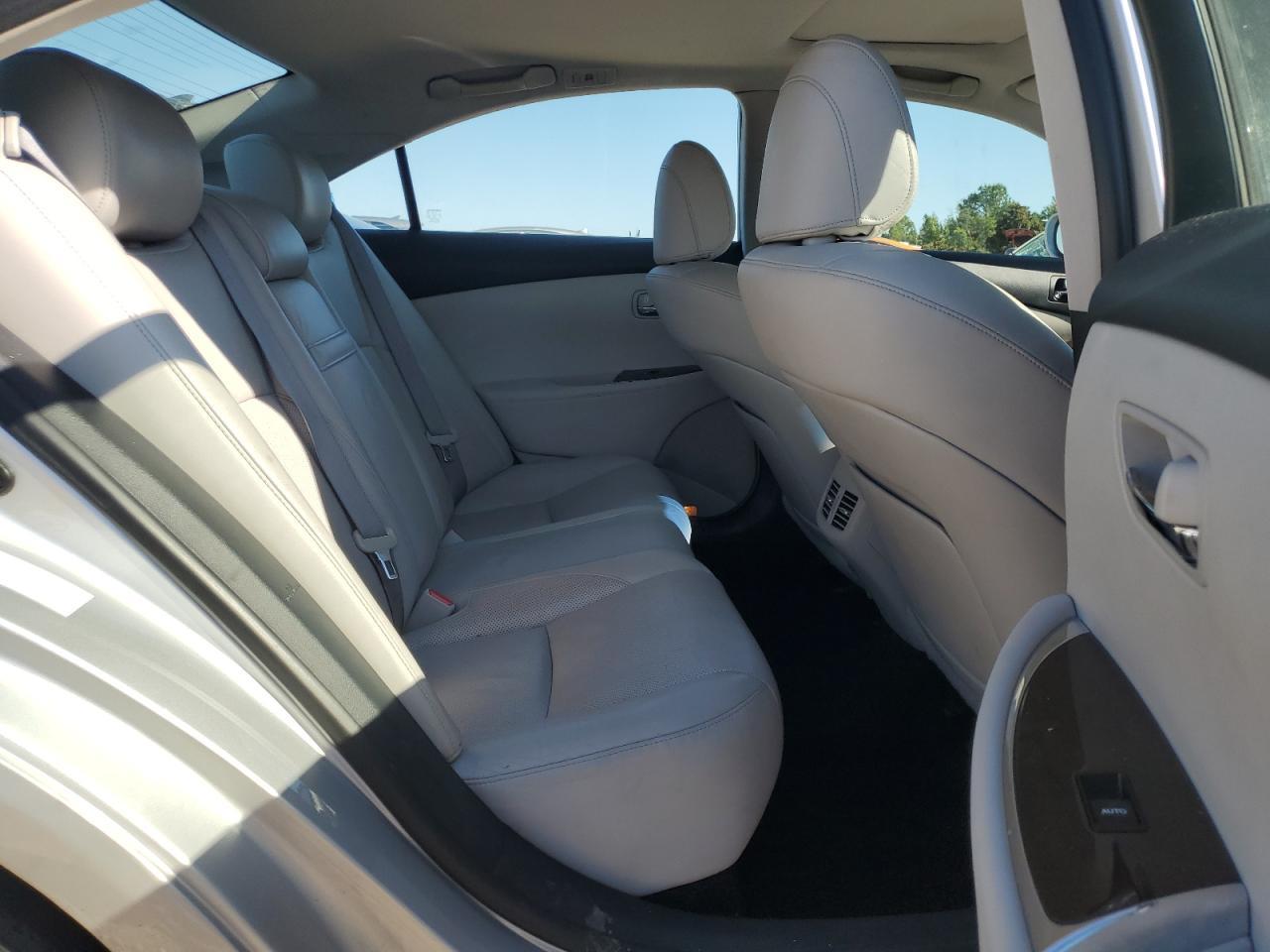 2011 LEXUS ES 350