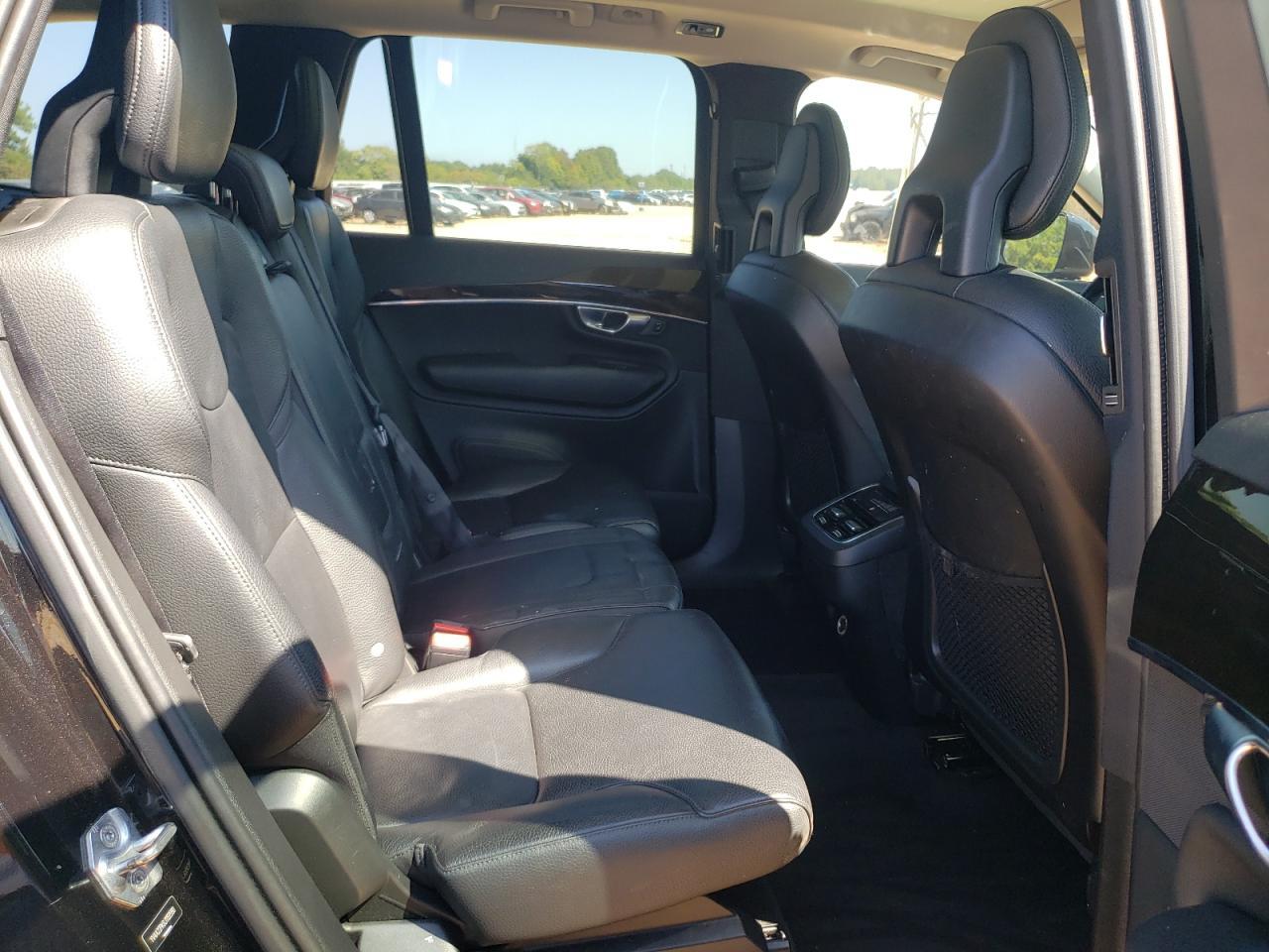 2018 VOLVO XC90