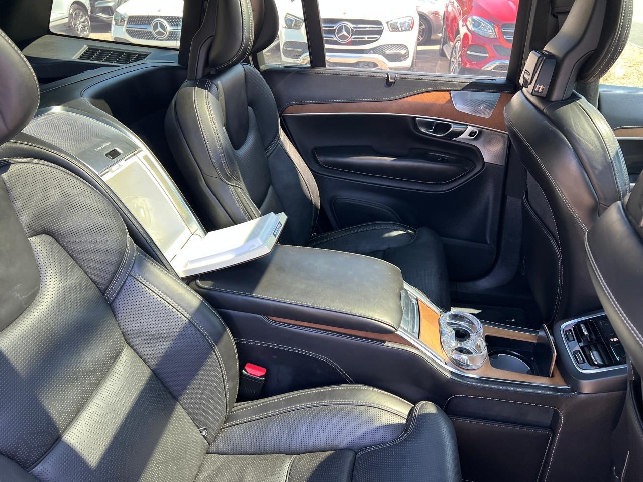 2017 VOLVO XC90