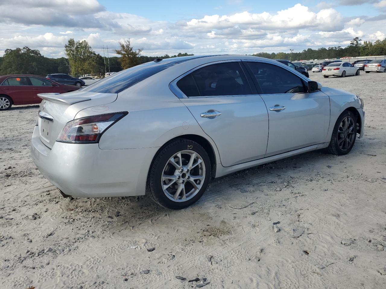 2013 NISSAN Maxima