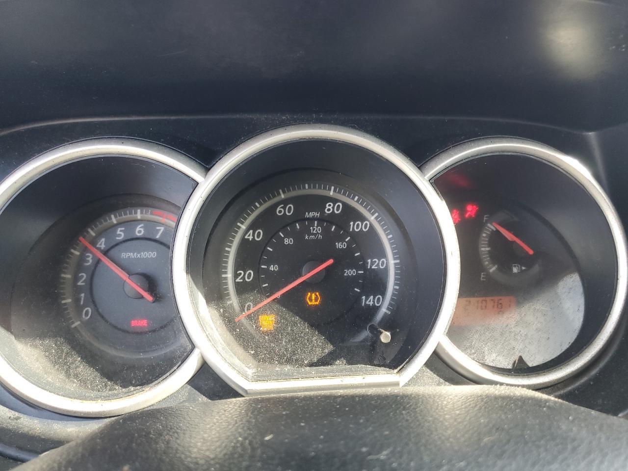 2011 NISSAN VERSA