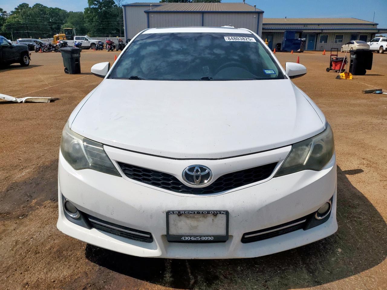 2014 TOYOTA CAMRY