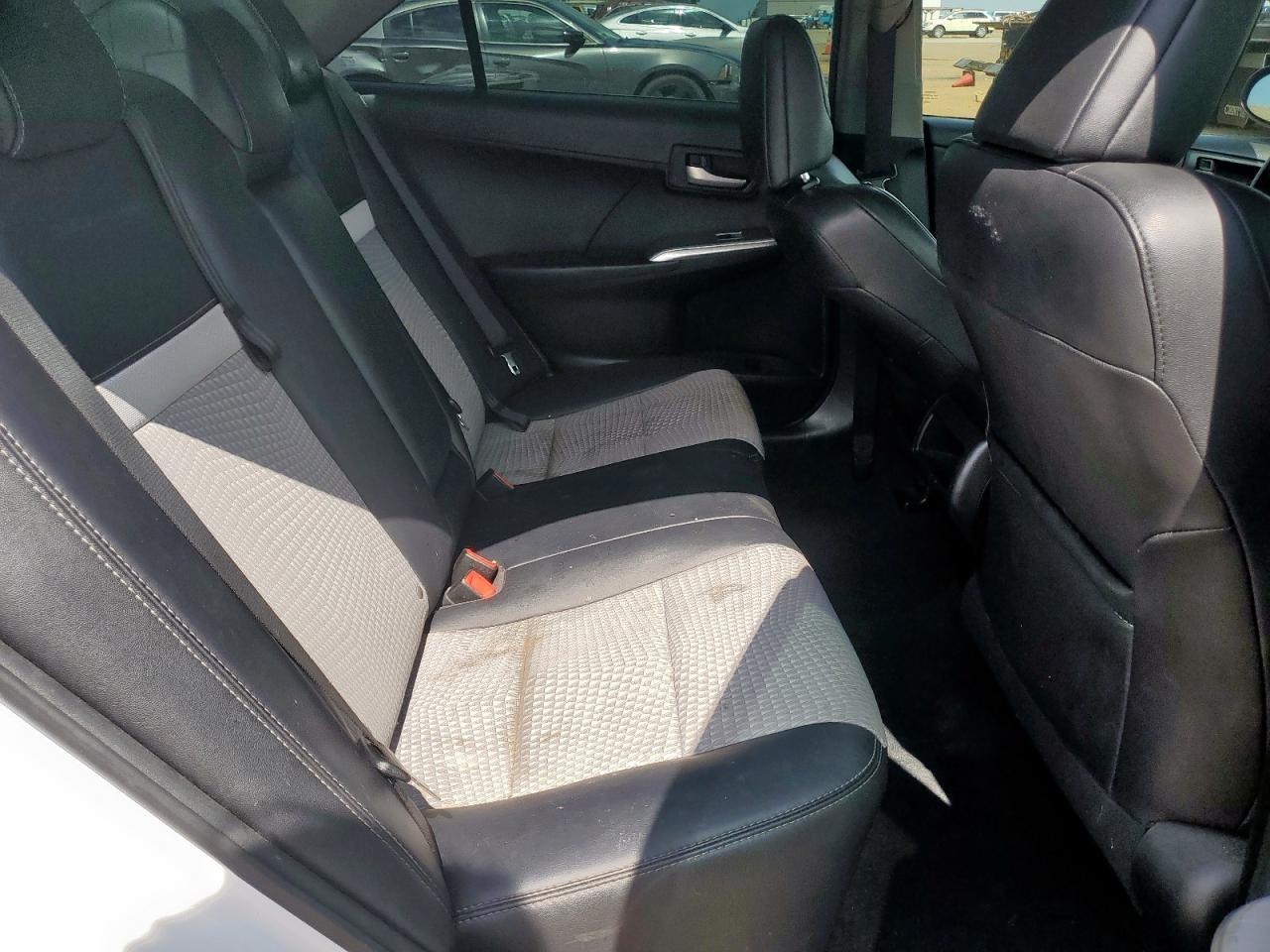 2014 TOYOTA CAMRY