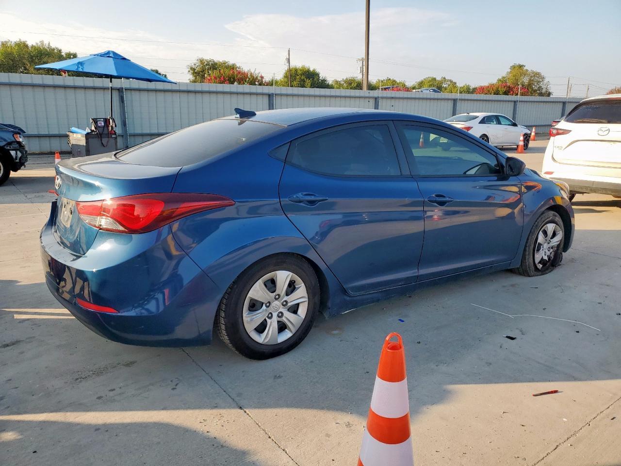 2016 HYUNDAI ELANTRA