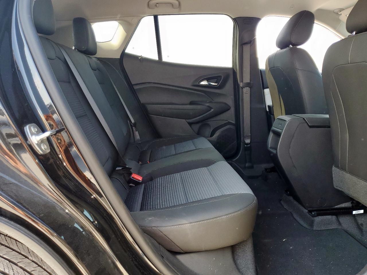 2025 CHEVROLET TRAX