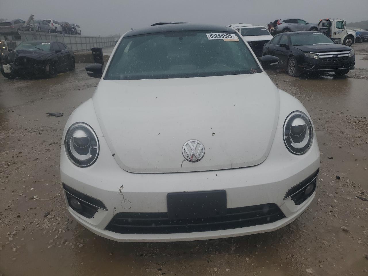 2013 VOLKSWAGEN Beetle
