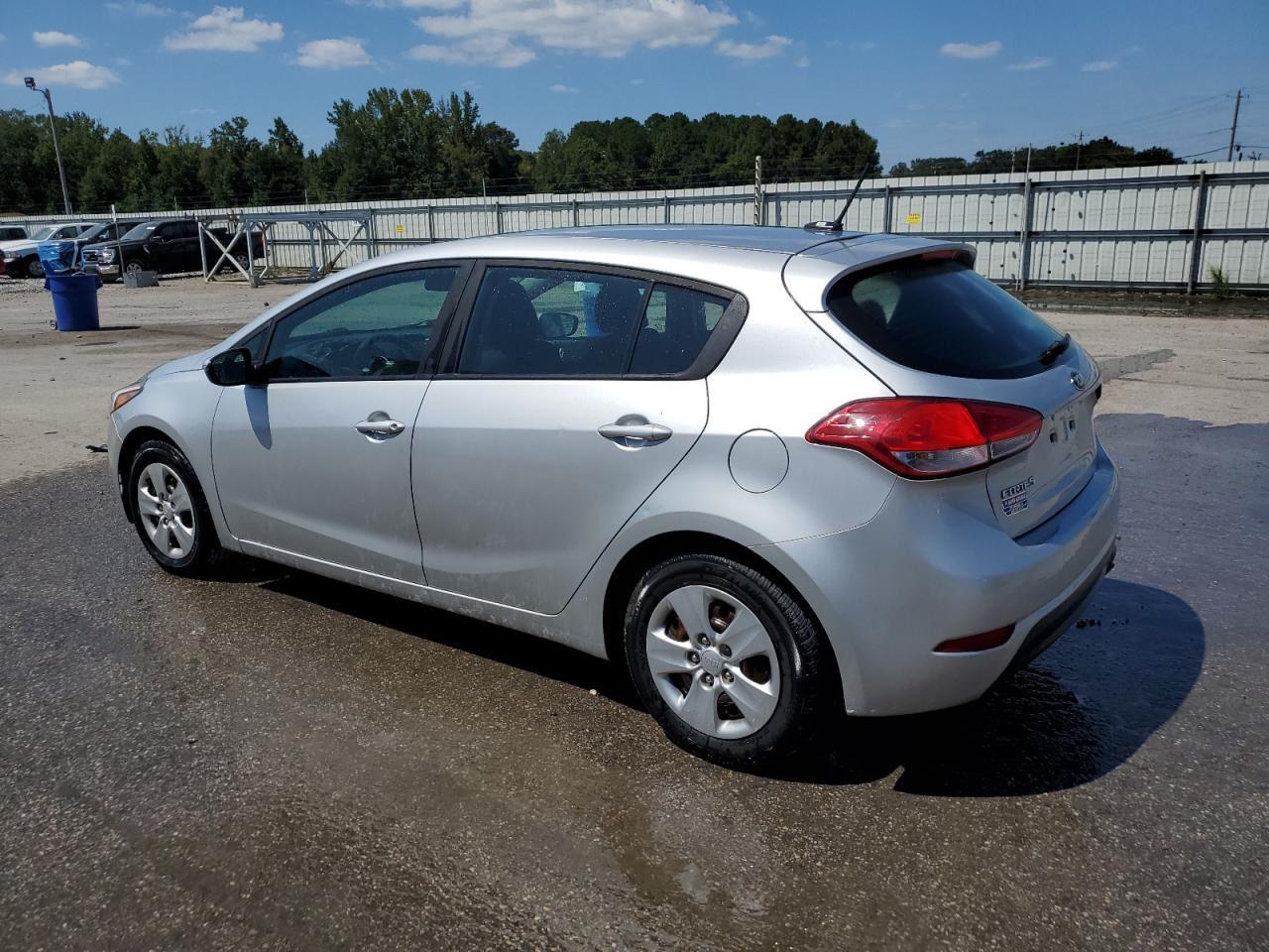 2017 KIA FORTE