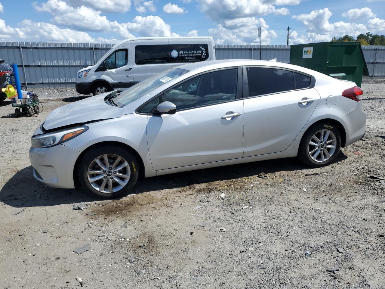 2017 KIA FORTE